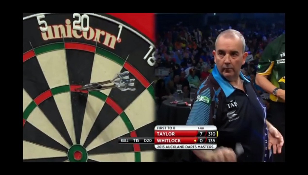 2015 Auckland Darts Masters - Simon Whitlock Funny 135 Checkout