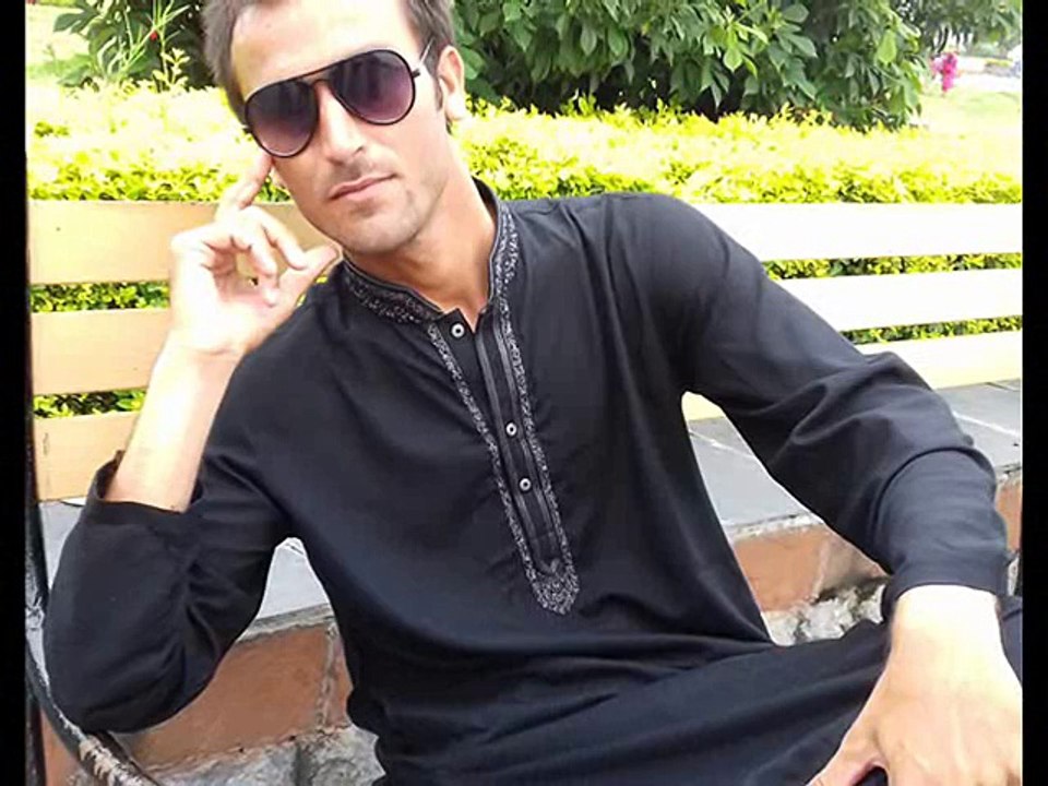 Ali Azmat Ye jism hai to kia ye roh ki lebaas hai to