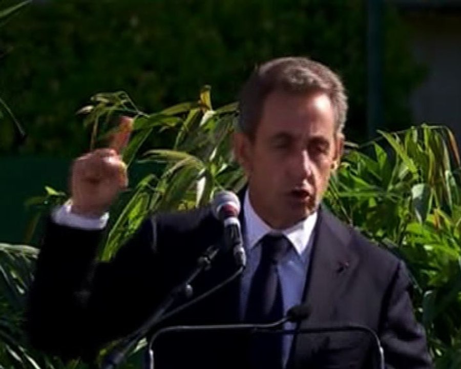 Lapsus de Sarkozy : "La France toujours du côté des dictateurs"