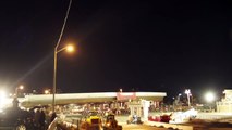 Massive Bridge Installed Over Night in Ottawa (time lapse)
