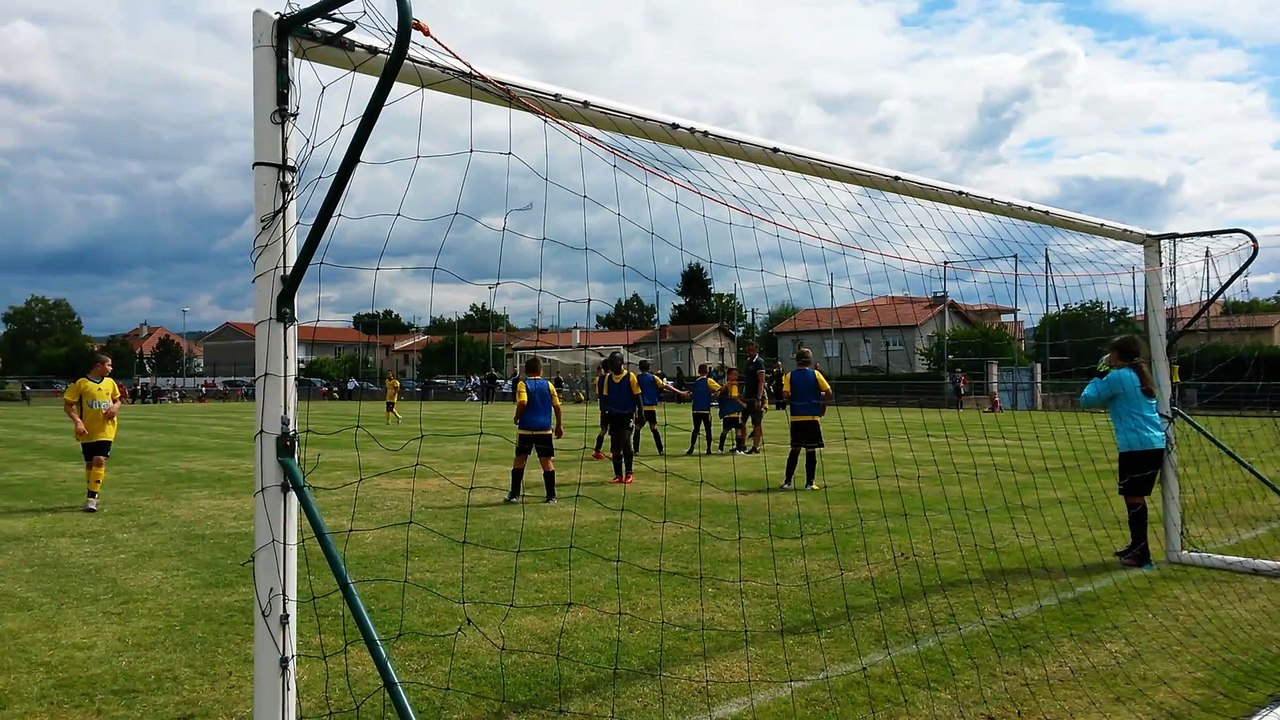 Sauvetage sur coup-franc au tournoi de St Just St Rambert du 05/09/15