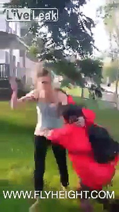 Lonely White Girl Has The Balls To Start A Fight In The 'Hood
