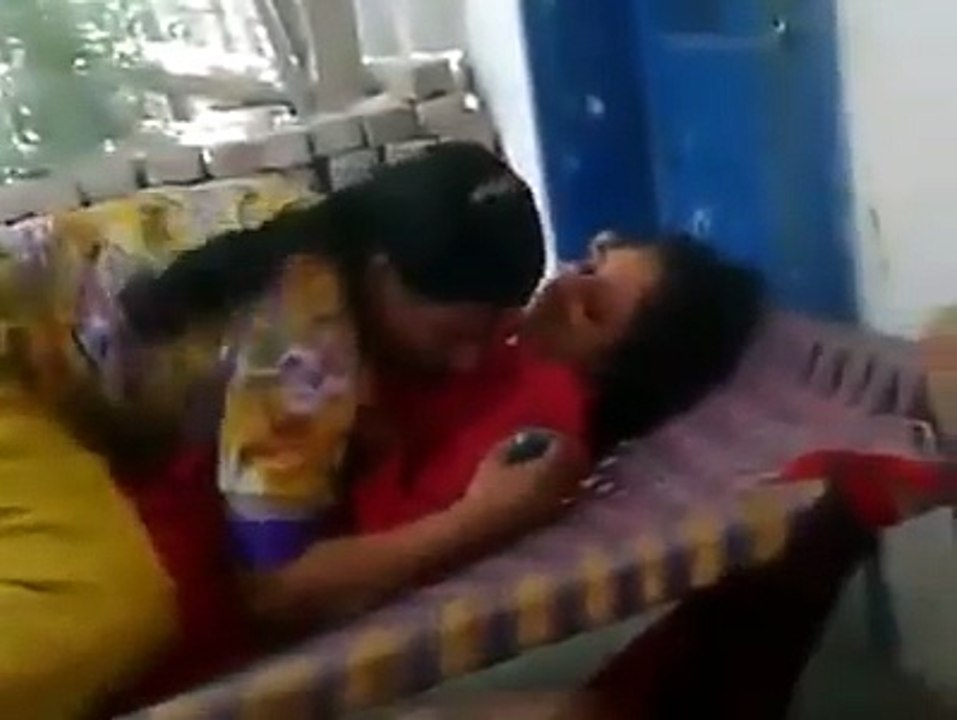 pakistani girls kissing and having fun