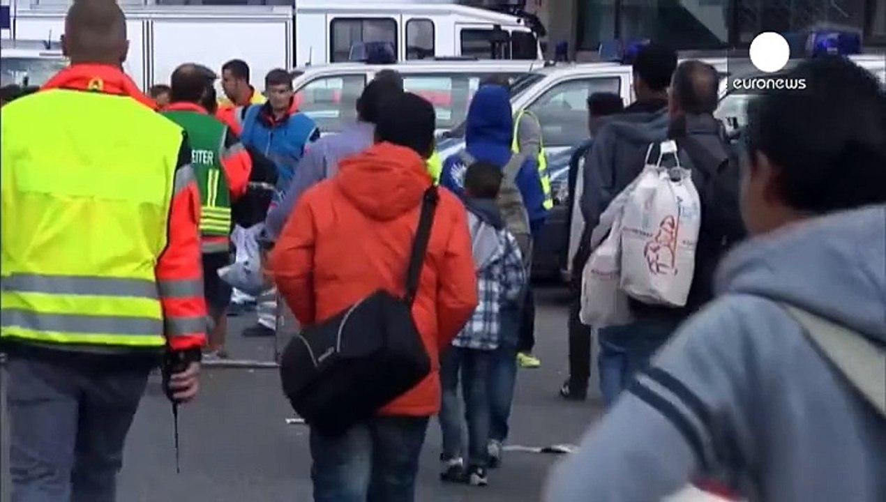 Venus de Hongrie, des milliers de migrants arrivent en Allemagne