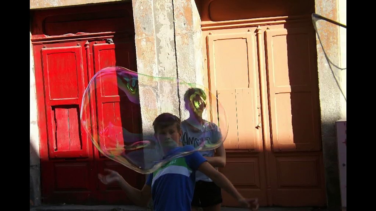 on joue avec les bulles à Porto