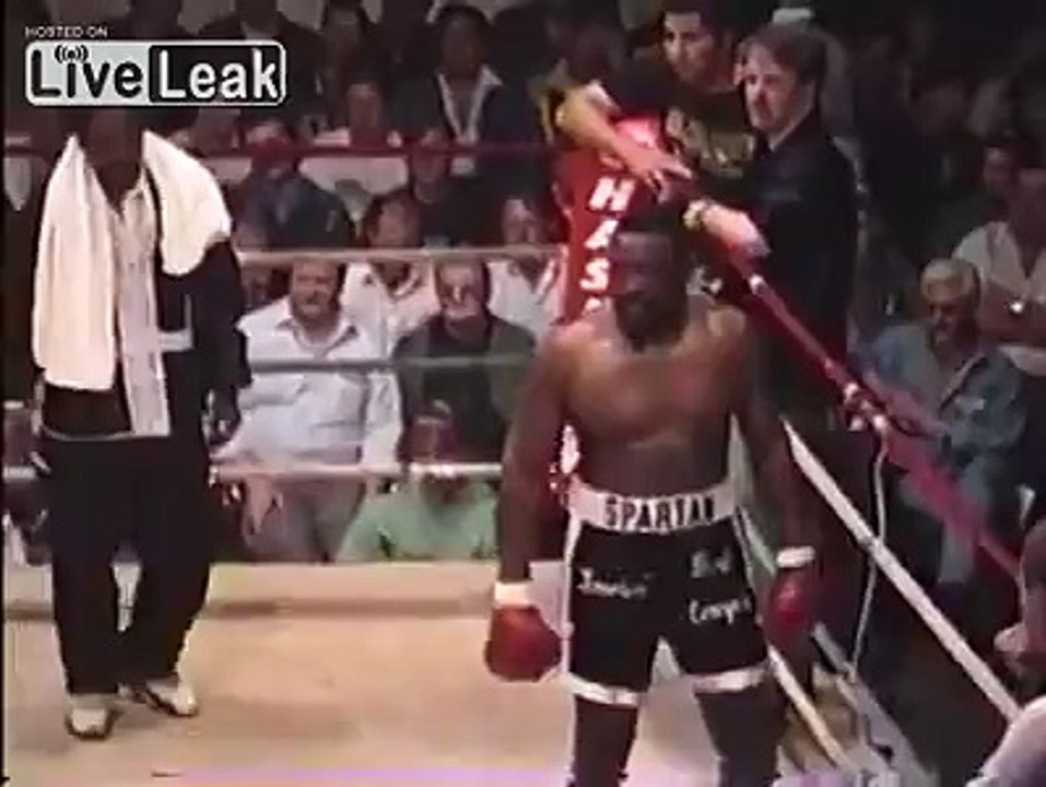 Undefeated bare-knuckle champ Joe Savage challenges Smokin Bert Cooper (pro boxer)