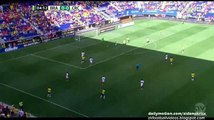 David Luiz Incredible Miss | Brazil v. Costa Rica - Friendly 05.09.2015 HD