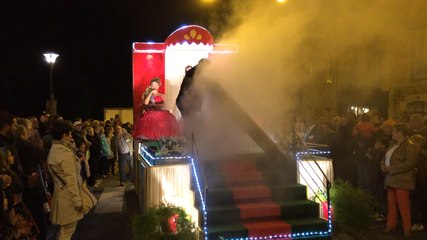 Fête des Angevines : petite frayeur pour les Miss lors du défilé