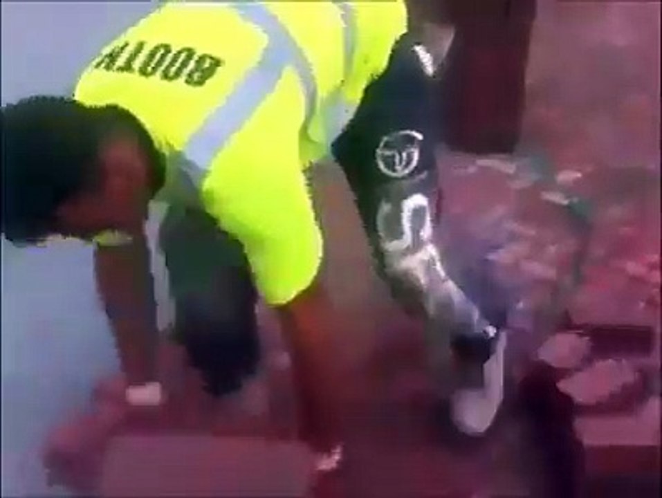 L'homme qui posait des briques plus vite que son ombre