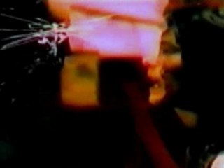 Elsa Lunghini-Sous ma robe