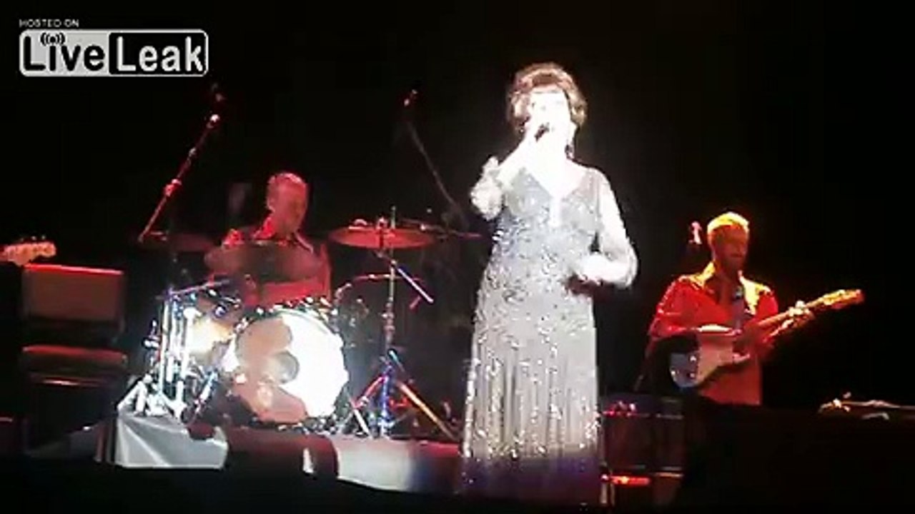 Patsy Cline - Down By The Riverside