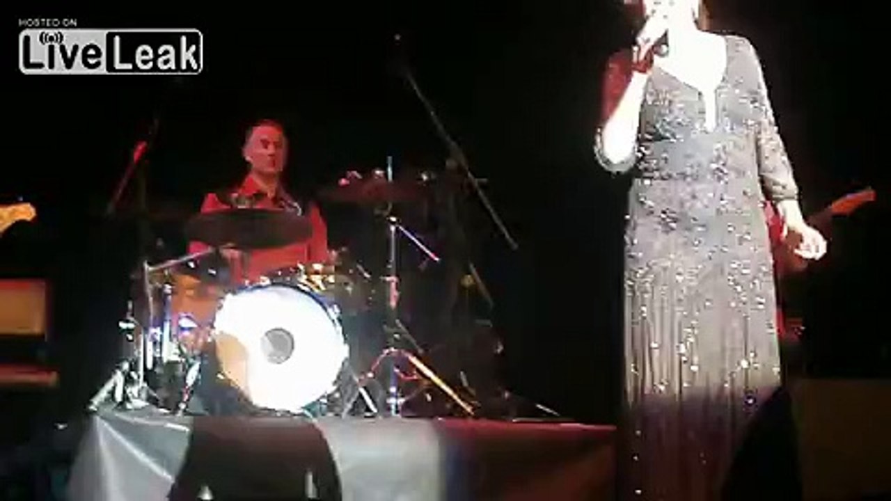 Patsy Cline - I Fall To Pieces