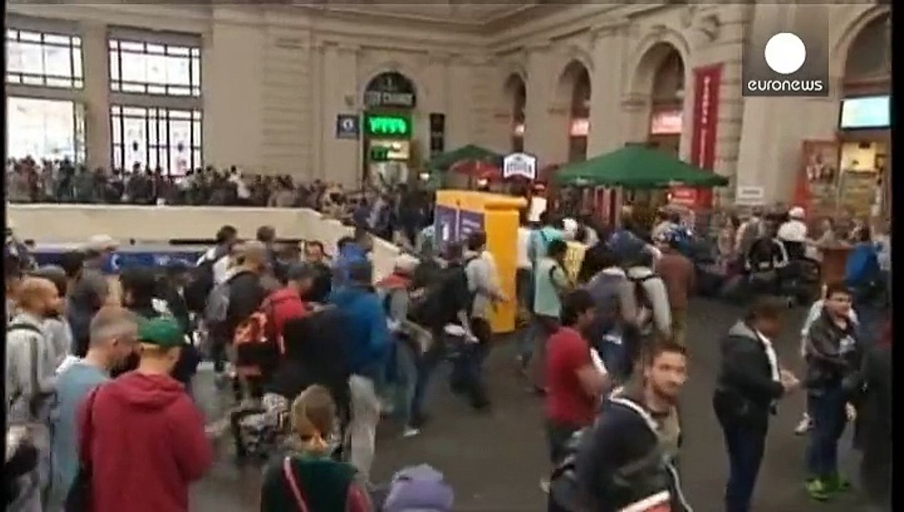 Hongrie : une nouvelle marche de migrants vers l'Autriche