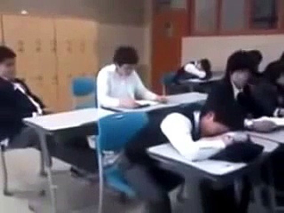 Funny Japanese Prank Sleeping Classmate Slap Pranks