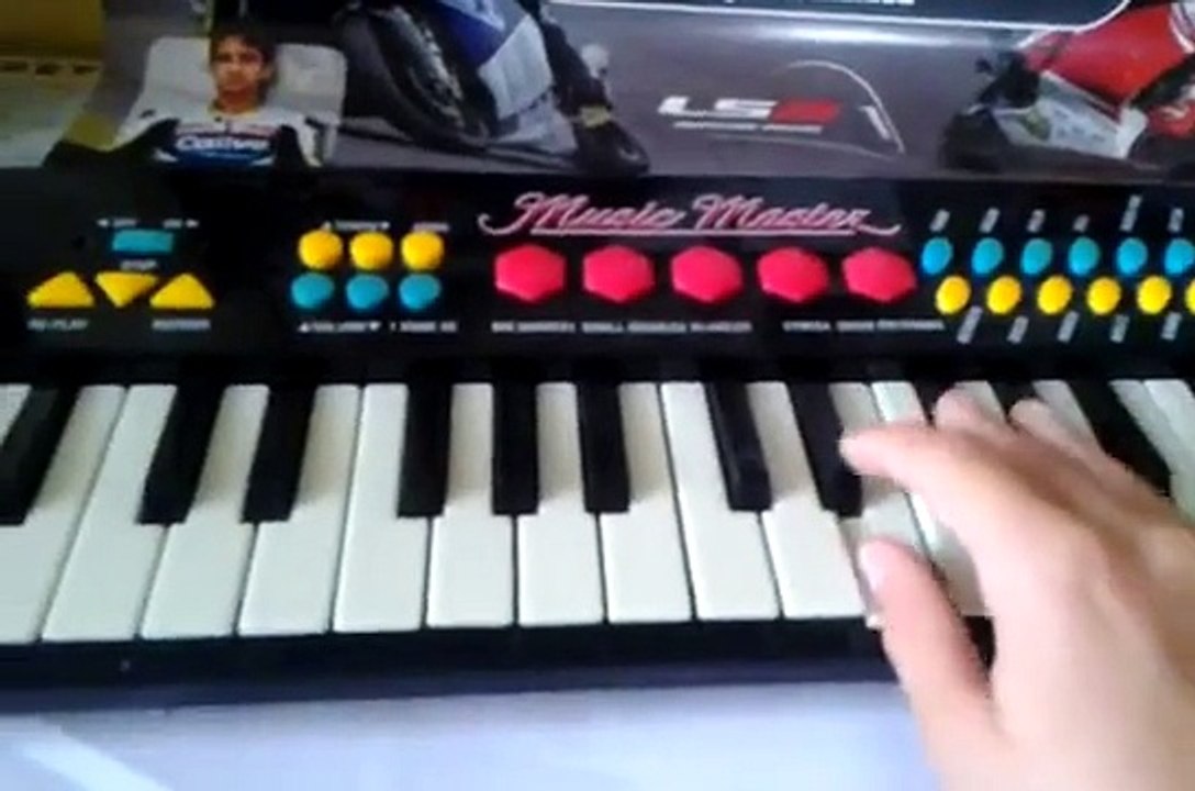 Fnaf song on piano by Zacife 123