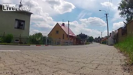 10 motobikes crash, one dead.