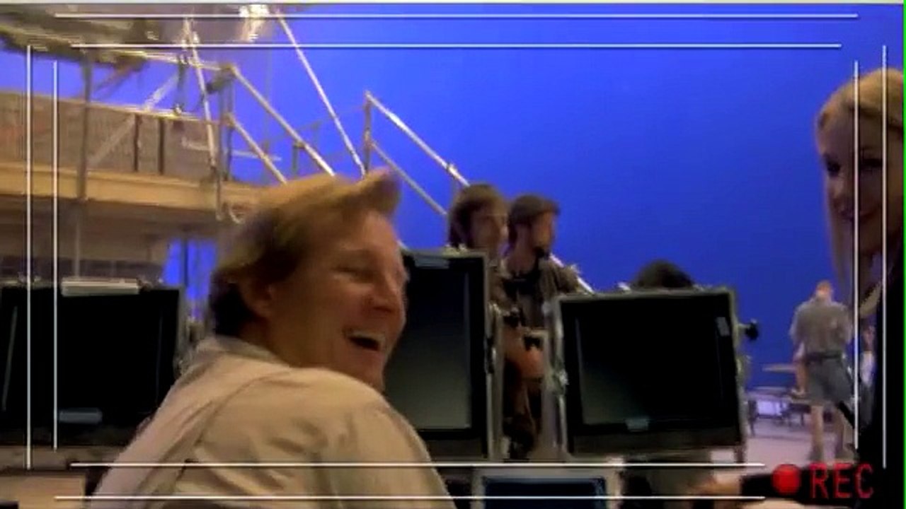 Skandar Keynes - Blonde Cam