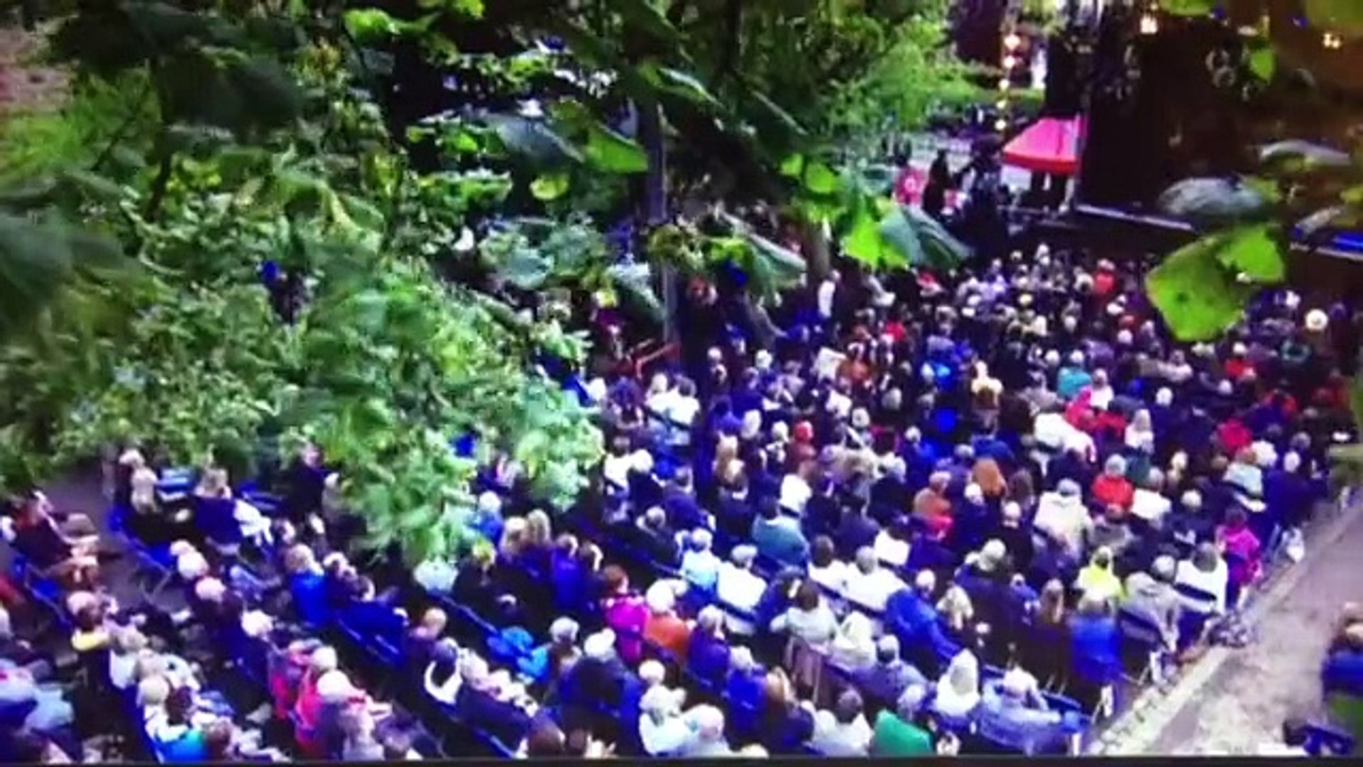 ⁣Роб на концерте Ван Моррисона