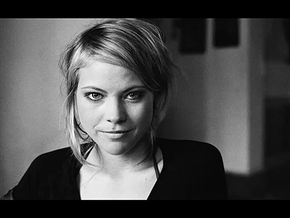 Bonus : Jael - always on my mind (piano vocal)