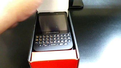 BLACKBERRY Q5 Unboxing Video - CELL PHONE in Stock at www.welectronics.com