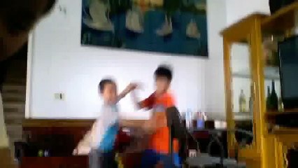 sieu nhan ngu nhat vu tru