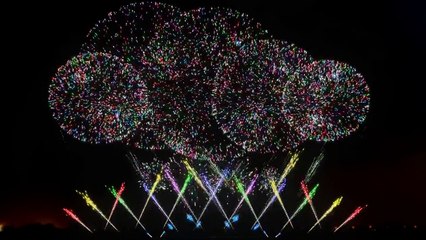 Synchronized Fireworks Show, Toronto Fireworks 2013 - New Year