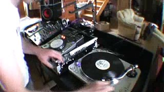 How to do a spin back on a VINYL TURNTABLE video 6,