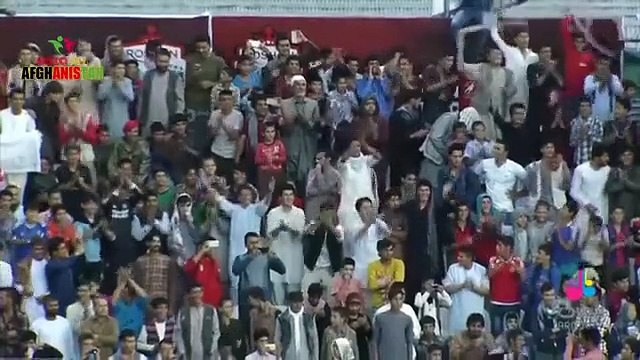 Female Singer Performs at Afghan Football Premier League, Young Crowd Bursts in Excitement