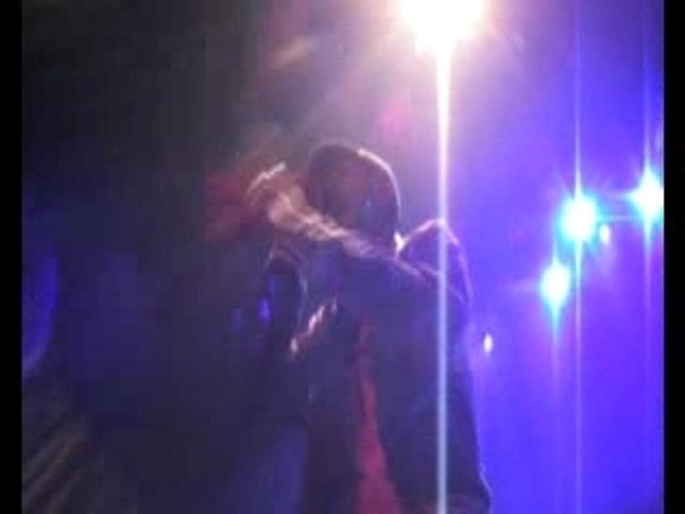 MOV011