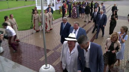 دوبارديو سيؤدي دور ستالين في فيلم من اخراج فاني اردان