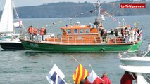 Camaret. Hommage aux disparus lors de la Bénédiction de la mer