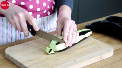 Patlıcan Musakka Yemeği Musakka Tarifi