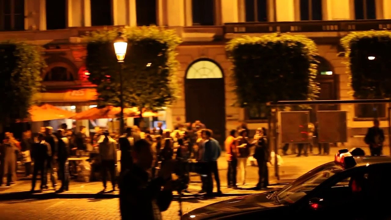Brussels square turns into war zone