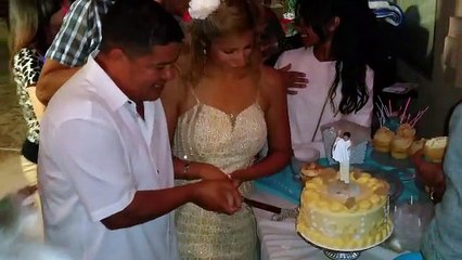 The Vegas' Cutting Their Wedding Cake (2015) - Trailer (Documentary, Short)
