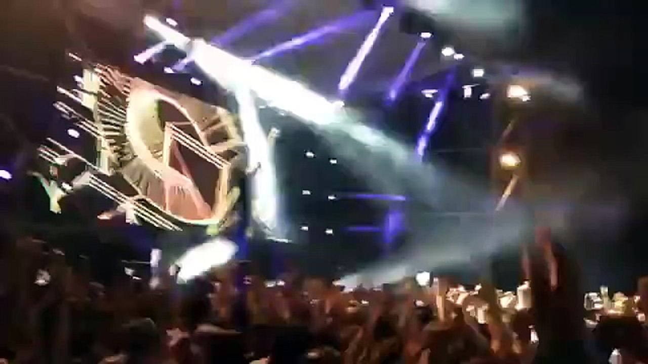 Dimitri Vegas & Like Mike live from aquafan Riccione 15/8/2015