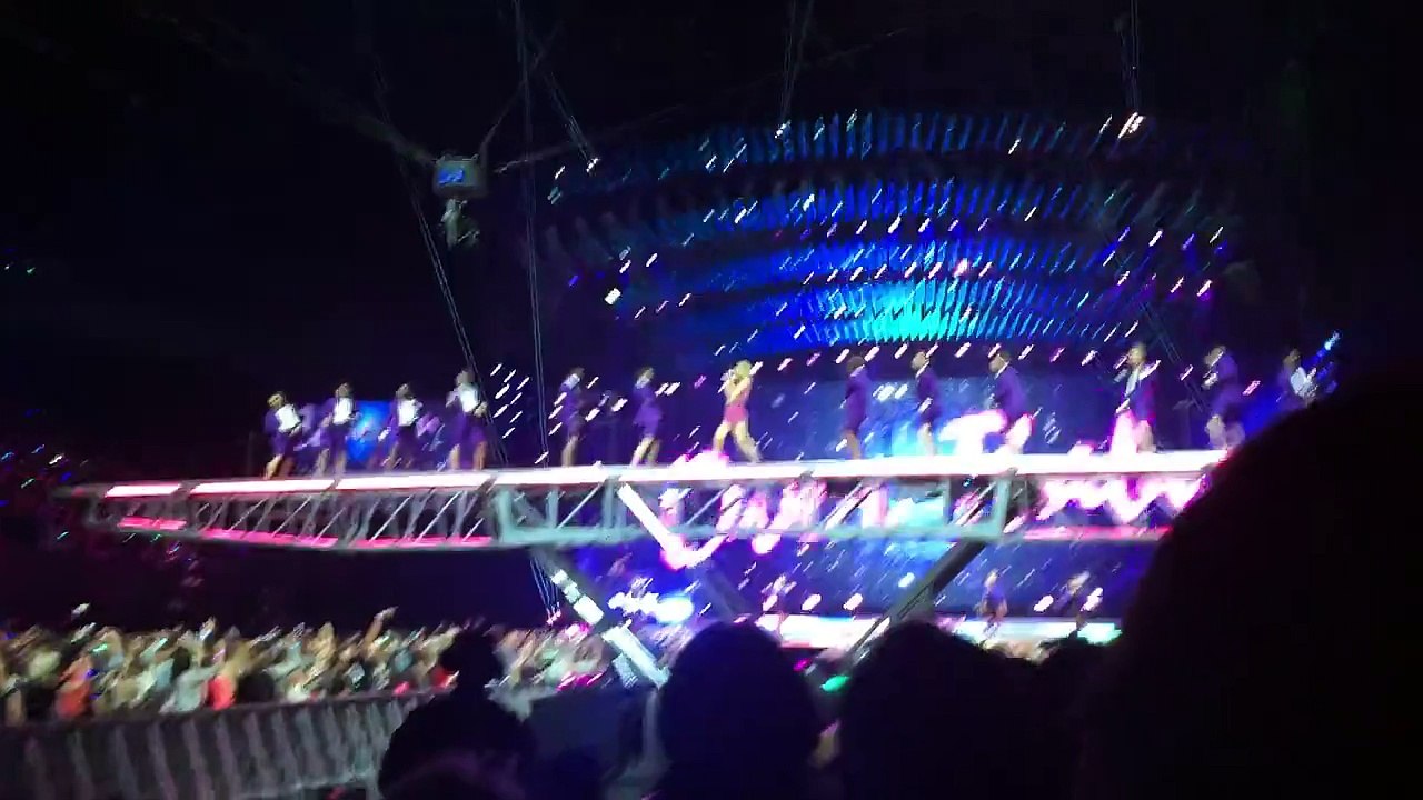 Taylor Swift 1989 World Tour - Shake it off!