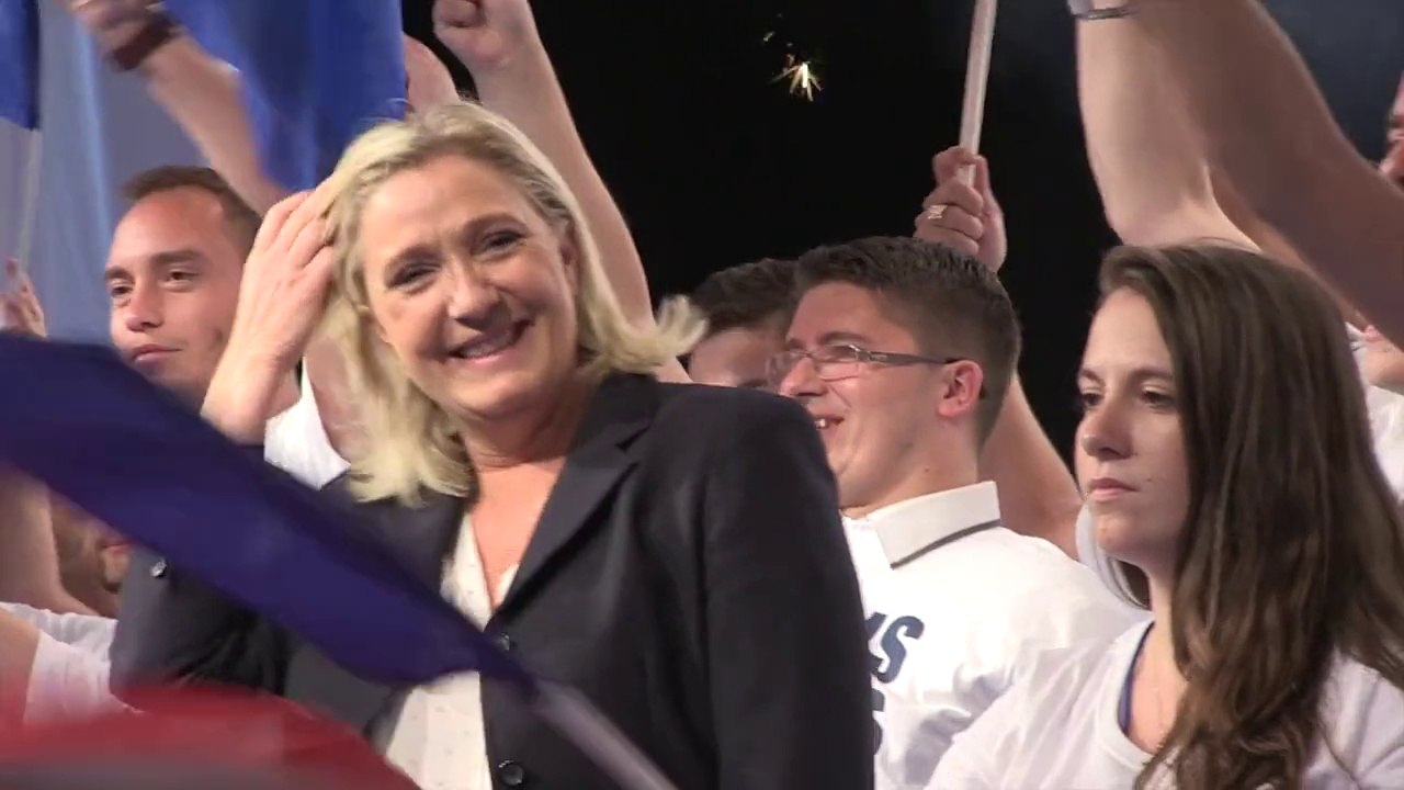 Marine Le Pen clôture l'université d'été du FN à Marseille