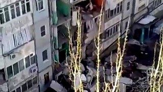 Kinh hoàng nổ khí gas làm sập nhà 9 tầng ở Nga