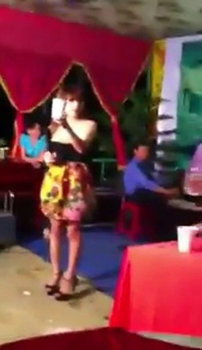 越南鄉下妹変大波妹        Vietnamese girl very big big ball