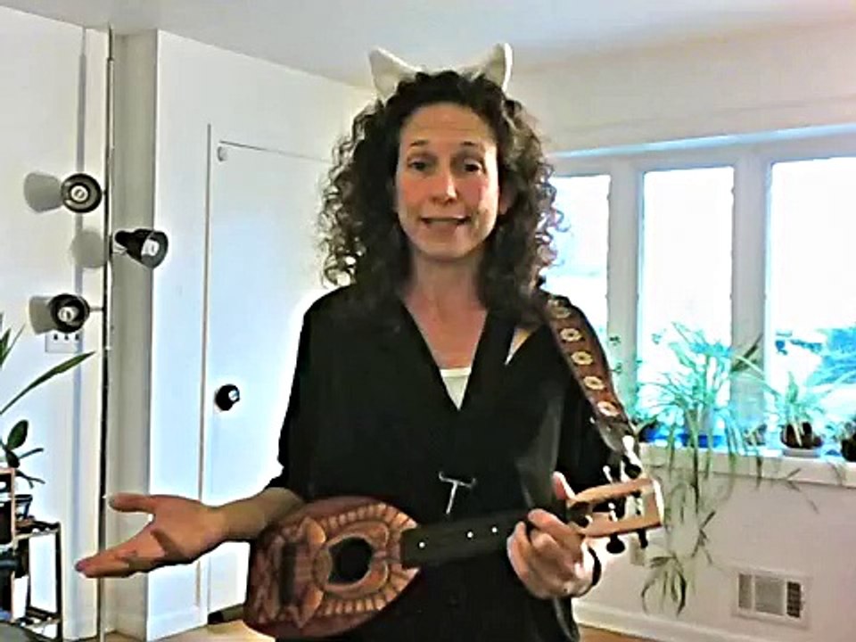 Love to Eat Them Mousies (Kliban cat cartoon round as a uke song)