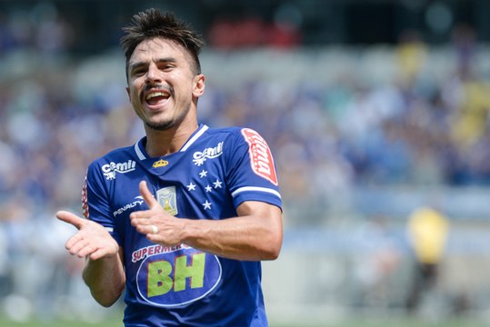 Relembre goleada do Cruzeiro com show de Willian no Mineirão