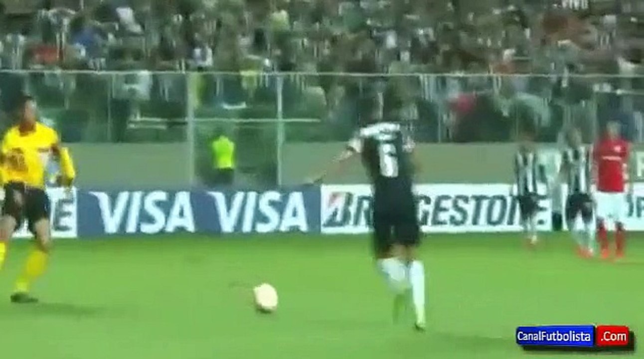 Funny football Atlético MG 2 x 2 Internacional Taça Libertadores 2015