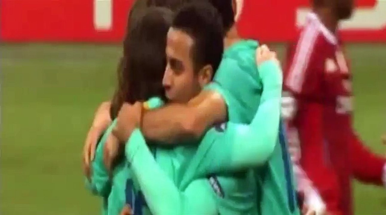 Messi funny penalty: yellow carded!!