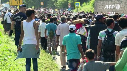 El papa llama a acoger a refugiados