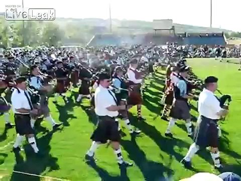 700 Pipers and Drummers in Calgary