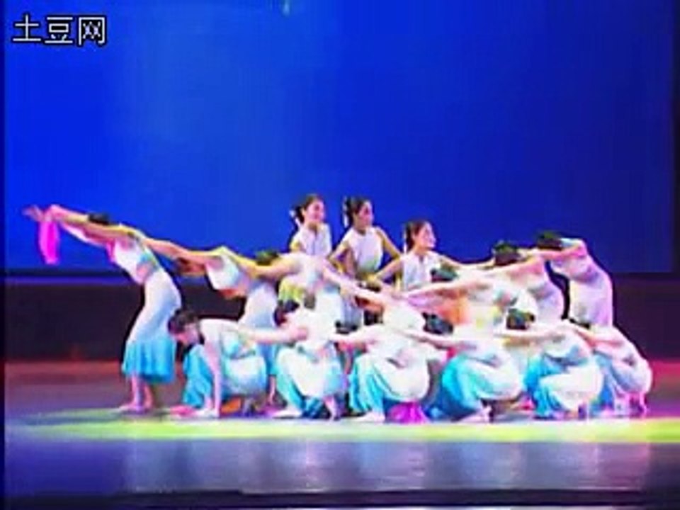 彩云追月（汉族女子群舞）