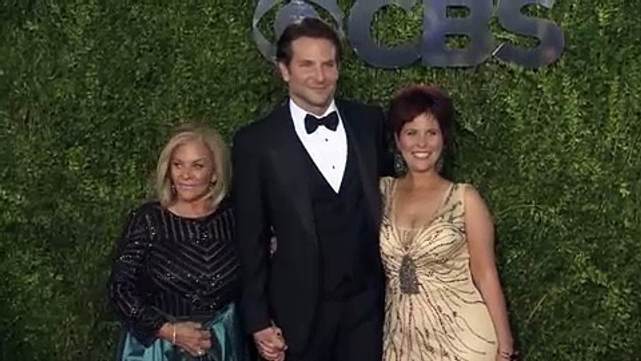 Red Carpet Fashion Show-Tony Awards 2015
