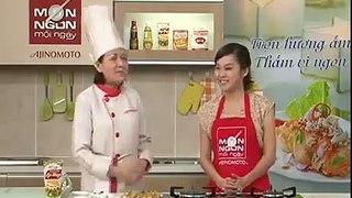 Bánh Quẩy Nhồi Chả Tôm - Vietnam cuisine