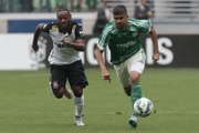 Love marca no fim e decreta empate entre Palmeiras e Corinthians