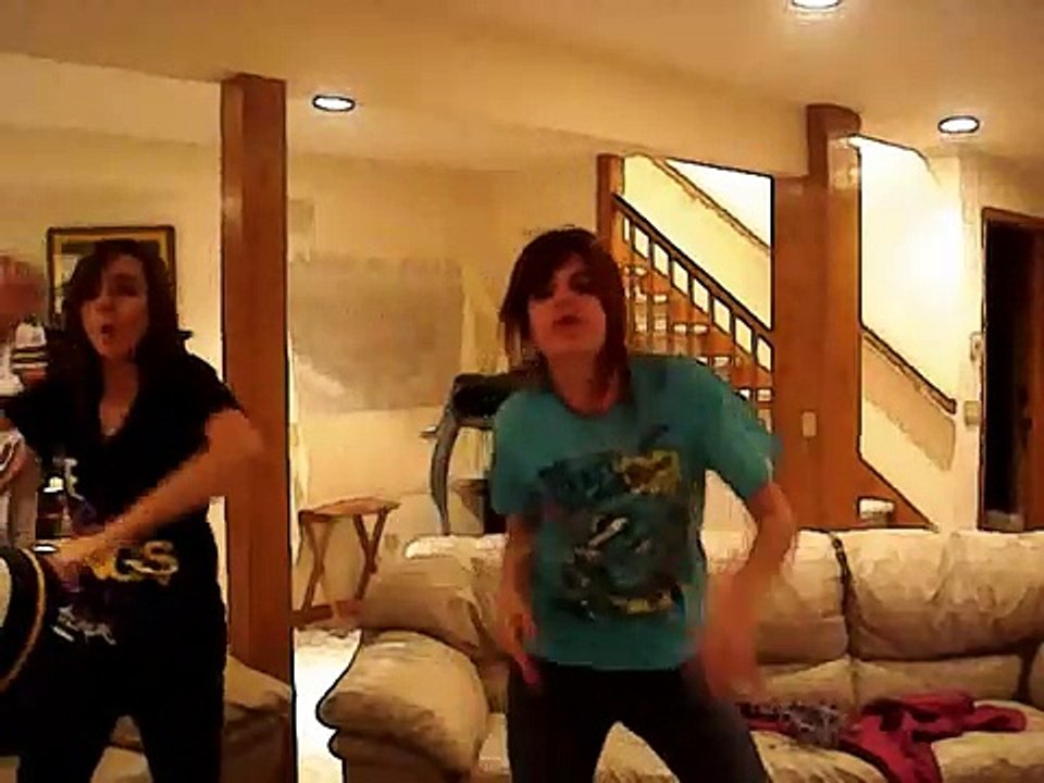 White Girls can dance